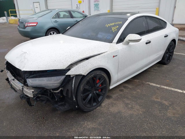 2016 AUDI A7 WAUWGAFCXGN006444 Photo 1