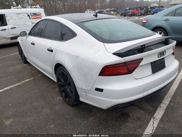 2016 AUDI A7 WAUWGAFCXGN006444 Photo 2