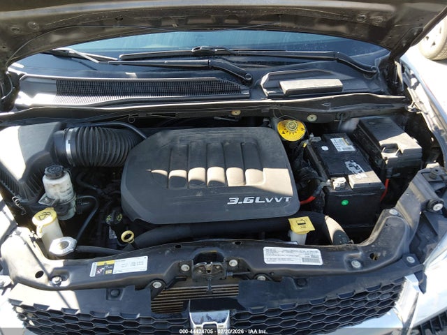Продажа на аукционе авто 2017 Dodge Grand Caravan Sxt, vin: 2C4RDGCGXHR616626, номер лота: 44424705