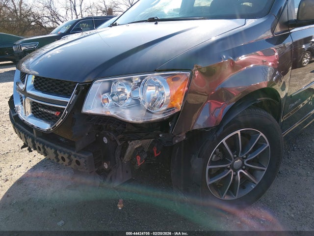 Продажа на аукционе авто 2017 Dodge Grand Caravan Sxt, vin: 2C4RDGCGXHR616626, номер лота: 44424705