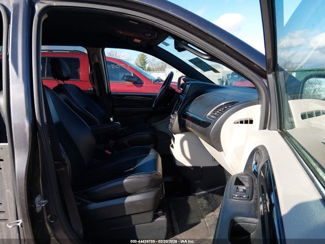 Продажа на аукционе авто 2017 Dodge Grand Caravan Sxt, vin: 2C4RDGCGXHR616626, номер лота: 44424705