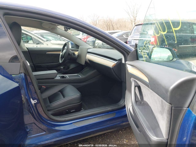 Продажа на аукционе авто 2021 Tesla Model 3 Long Range Dual Motor All-wheel Drive, vin: 5YJ3E1EB6MF984115, номер лота: 44424728