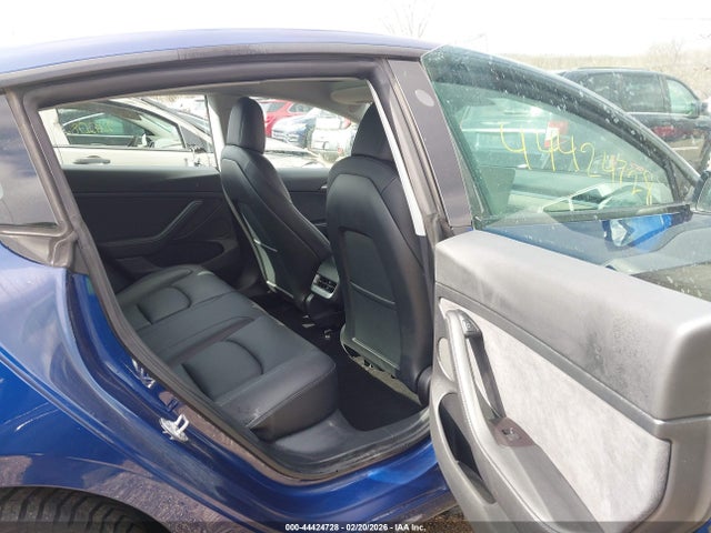 Продажа на аукционе авто 2021 Tesla Model 3 Long Range Dual Motor All-wheel Drive, vin: 5YJ3E1EB6MF984115, номер лота: 44424728