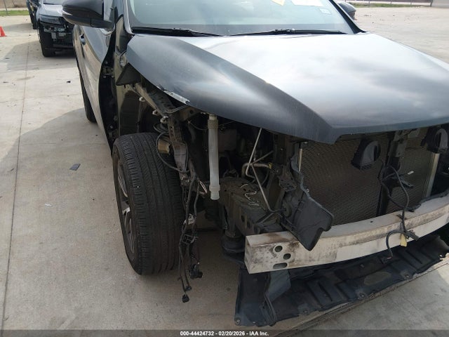 Toyota Highlander Le 2018 5TDZZRFH6JS249366 Image 6