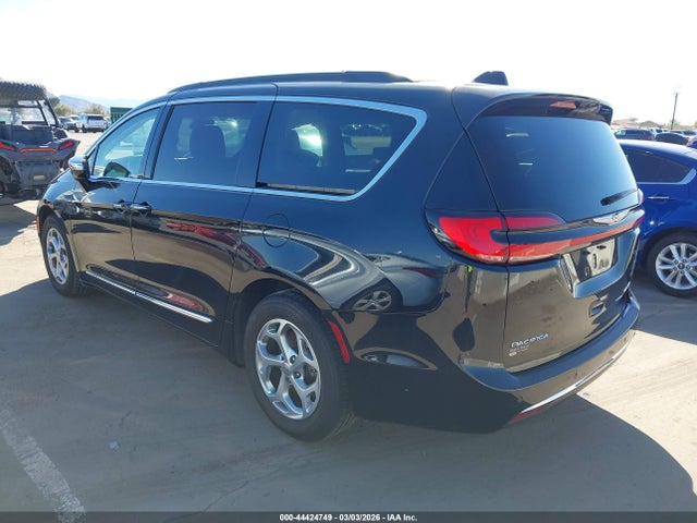 Chrysler Pacifica Limited 2023 2C4RC1GG0PR593835 Image 3