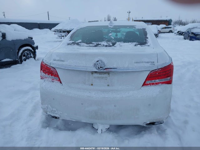 1G4GC5G38GF240645 Buick Lacrosse Leather