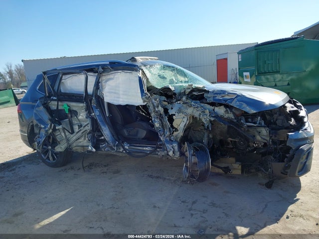 44424793 :رقم المزاد ، 3VV2B7AX0NM169500 vin ، 2022 Volkswagen Tiguan 2.0t Se مزاد بيع