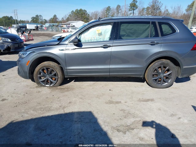 44424793 :رقم المزاد ، 3VV2B7AX0NM169500 vin ، 2022 Volkswagen Tiguan 2.0t Se مزاد بيع