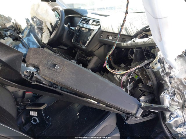 44424793 :رقم المزاد ، 3VV2B7AX0NM169500 vin ، 2022 Volkswagen Tiguan 2.0t Se مزاد بيع