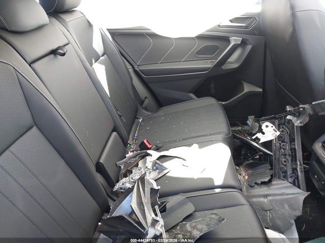 44424793 :رقم المزاد ، 3VV2B7AX0NM169500 vin ، 2022 Volkswagen Tiguan 2.0t Se مزاد بيع