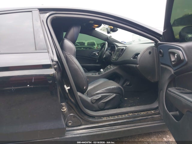Продаж на аукціоні авто 2015 Chrysler 200 S, vin: 1C3CCCBG4FN534814, номер лоту: 44424794