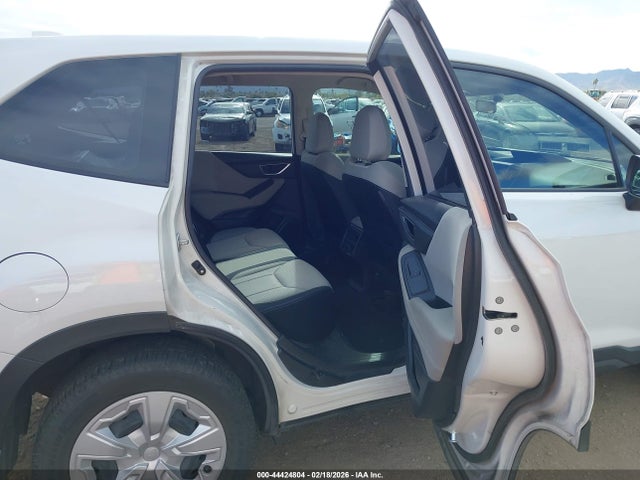 Subaru Forester 2023 JF2SKAACXPH419374 Image 8