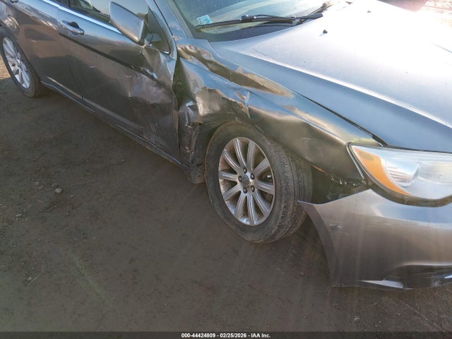 Продаж на аукціоні авто 2012 Chrysler 200 Touring, vin: 1C3CCBBB8CN176496, номер лоту: 44424809