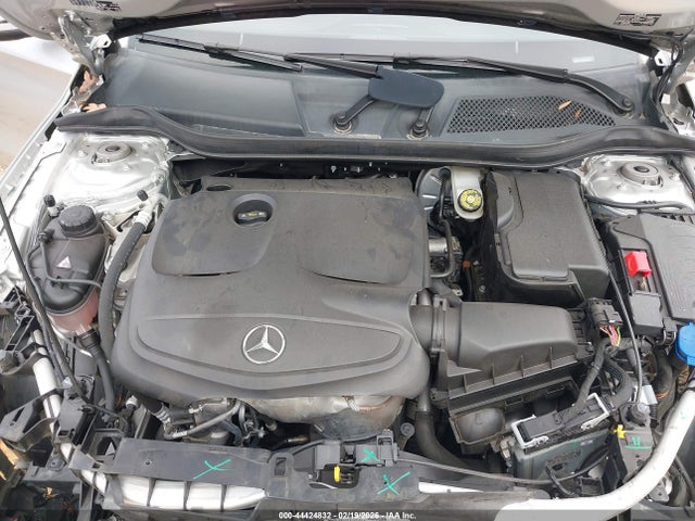 44424832 :رقم المزاد ، WDCTG4GB5JJ531319 vin ، 2018 Mercedes-benz Gla 250 4matic مزاد بيع