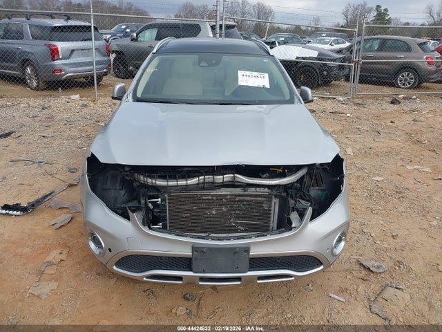 44424832 :رقم المزاد ، WDCTG4GB5JJ531319 vin ، 2018 Mercedes-benz Gla 250 4matic مزاد بيع