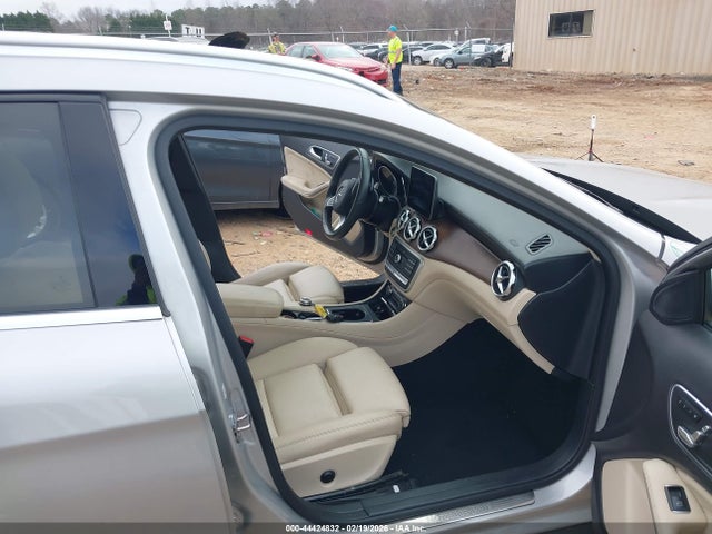 44424832 :رقم المزاد ، WDCTG4GB5JJ531319 vin ، 2018 Mercedes-benz Gla 250 4matic مزاد بيع