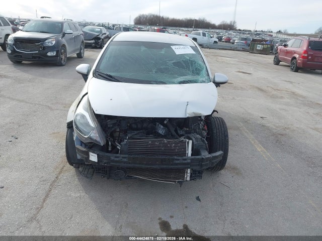 KIA RIO LX 2015 KNADM4A38F6432747 Image 6