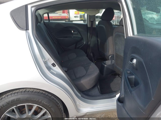 KIA RIO LX 2015 KNADM4A38F6432747 Image 8