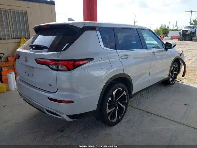 2023 MITSUBISHI OUTLANDER JA4J3UA83PZ040175 Photo 3