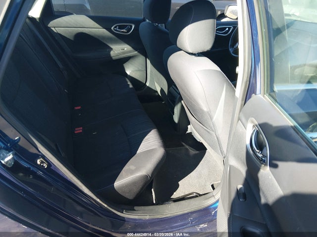44424914 :رقم المزاد ، 3N1AB7AP8HY381670 vin ، 2017 Nissan Sentra Sv مزاد بيع