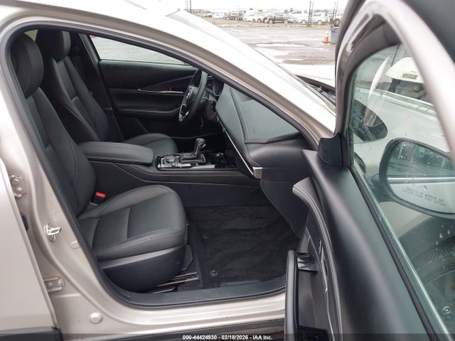 44424930 :رقم المزاد ، 3MVDMBBM5RM706083 vin ، 2024 Mazda Cx-30 2.5 S Select Sport مزاد بيع