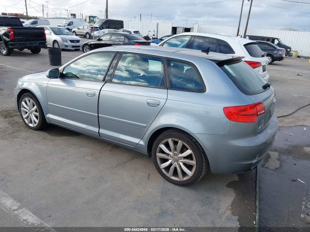 2011 AUDI A3 WAUBEAFM3BA089888 Photo 2