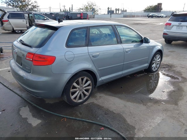 2011 AUDI A3 WAUBEAFM3BA089888 Photo 3