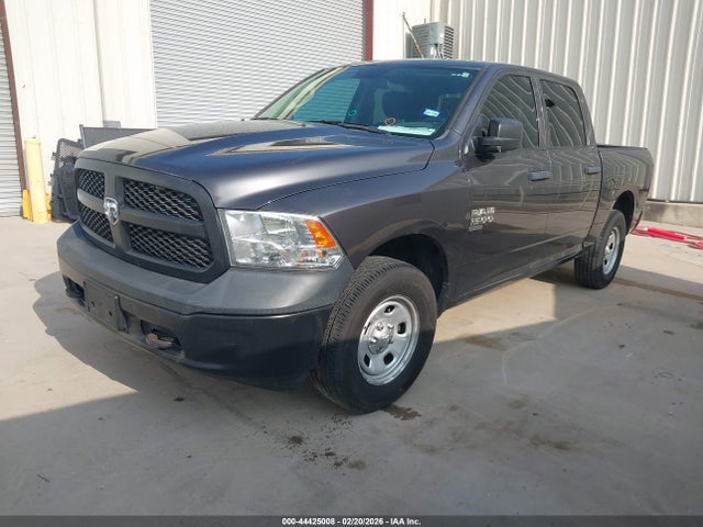 1C6RR7KG7KS654461 RAM 1500 Classic Tradesman 4x4 5&#039;7 Box
