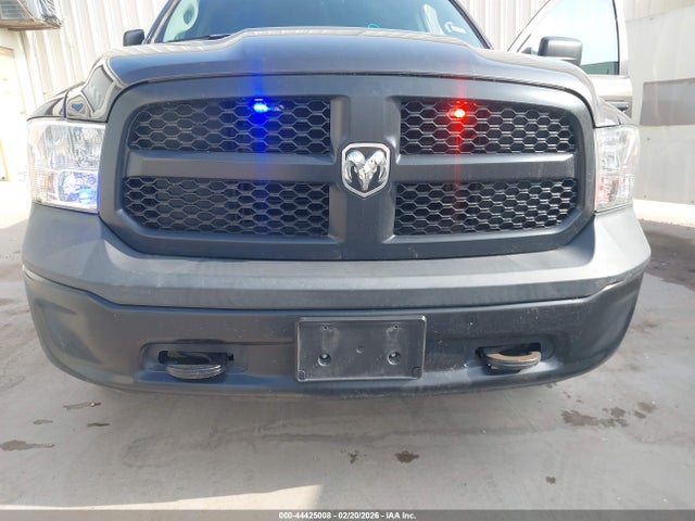 1C6RR7KG7KS654461 RAM 1500 Classic Tradesman 4x4 5&#039;7 Box