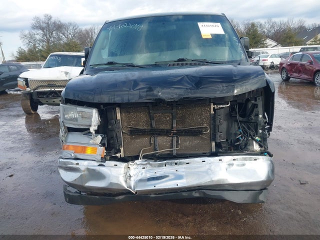 Продажа на аукционе авто 2017 Gmc Savana 2500 Work Van, vin: 1GTW7BFF0H1237977, номер лота: 44425010