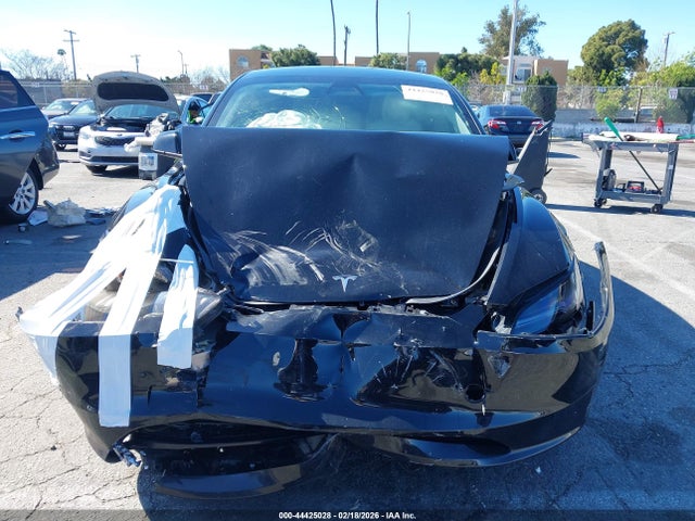 2025 Tesla Model 3 Long Range All-wheel Drive მანქანა იყიდება აუქციონზე, vin: 5YJ3E1EB6SF873819, აუქციონის ნომერი: 44425028