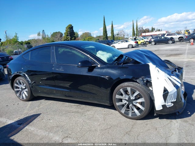 2025 Tesla Model 3 Long Range All-wheel Drive მანქანა იყიდება აუქციონზე, vin: 5YJ3E1EB6SF873819, აუქციონის ნომერი: 44425028