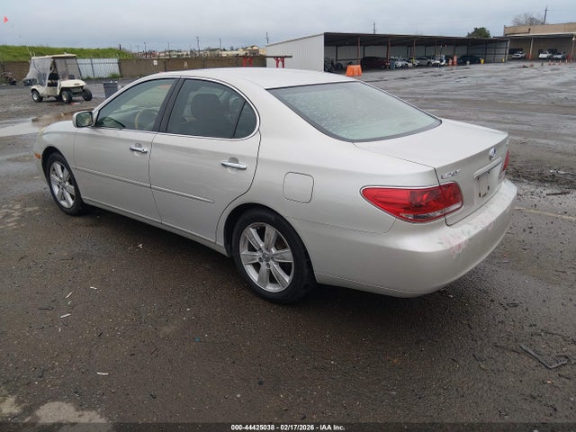 2005 LEXUS ES 330 JTHBA30G555134967 Photo 2