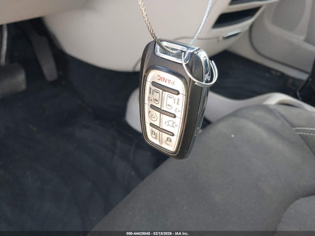 Продаж на аукціоні авто 2022 Chrysler Voyager Lx, vin: 2C4RC1CG7NR146552, номер лоту: 44425048