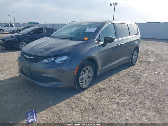 Продаж на аукціоні авто 2022 Chrysler Voyager Lx, vin: 2C4RC1CG7NR146552, номер лоту: 44425048