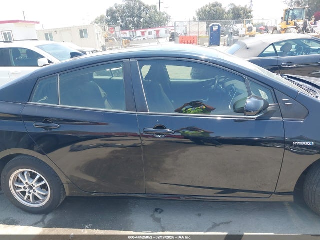 JTDKBRFU7H3029877 Toyota Prius Two