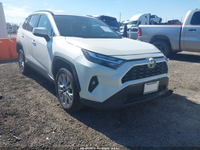 44425074 :رقم المزاد ، 2T3A1RFV1NW283424 vin ، 2022 Toyota Rav4 Xle Premium مزاد بيع