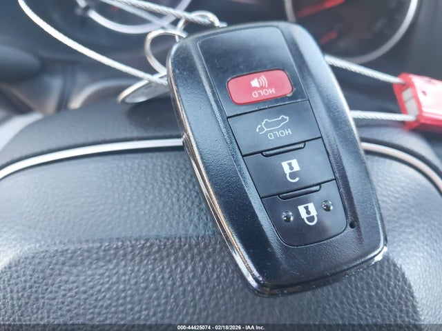 44425074 :رقم المزاد ، 2T3A1RFV1NW283424 vin ، 2022 Toyota Rav4 Xle Premium مزاد بيع