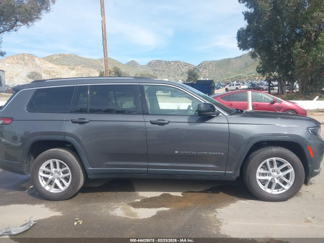 1C4RJJAG3N8617066 Jeep Grand Cherokee L Laredo 4x2
