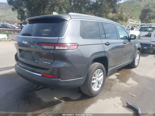 1C4RJJAG3N8617066 Jeep Grand Cherokee L Laredo 4x2