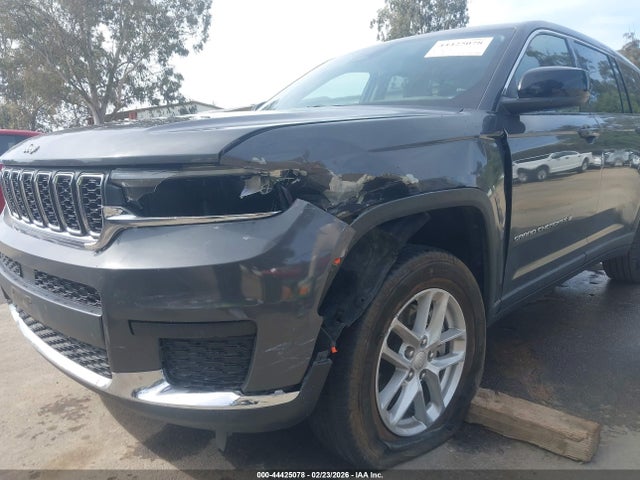 1C4RJJAG3N8617066 Jeep Grand Cherokee L Laredo 4x2
