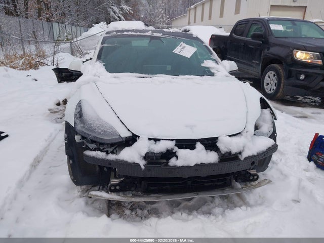 44425080 :رقم المزاد ، 5YJ3E1EB8MF992314 vin ، 2021 Tesla Model 3 Long Range Dual Motor All-wheel Drive مزاد بيع