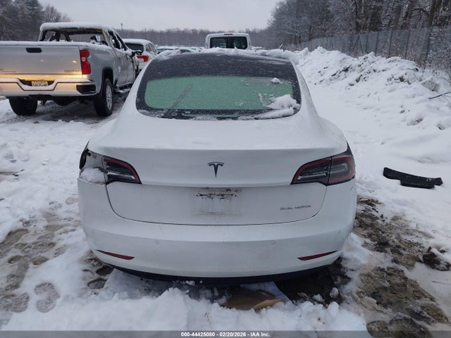 44425080 :رقم المزاد ، 5YJ3E1EB8MF992314 vin ، 2021 Tesla Model 3 Long Range Dual Motor All-wheel Drive مزاد بيع