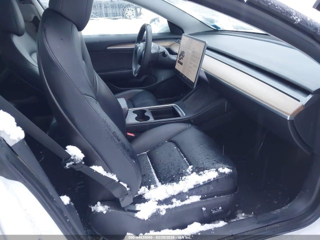 44425080 :رقم المزاد ، 5YJ3E1EB8MF992314 vin ، 2021 Tesla Model 3 Long Range Dual Motor All-wheel Drive مزاد بيع