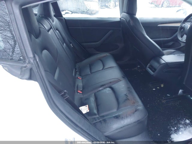 44425080 :رقم المزاد ، 5YJ3E1EB8MF992314 vin ، 2021 Tesla Model 3 Long Range Dual Motor All-wheel Drive مزاد بيع