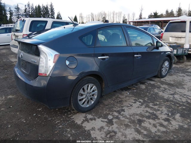 Toyota Prius Plug-in Advanced 2014 JTDKN3DP5E3053740 Image 4