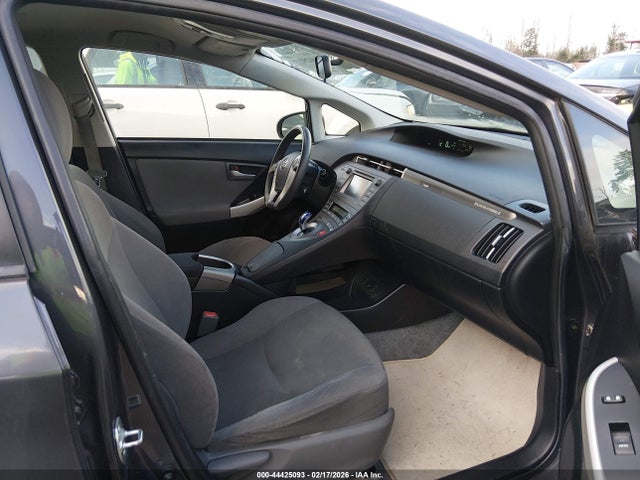 Toyota Prius Plug-in Advanced 2014 JTDKN3DP5E3053740 Image 5