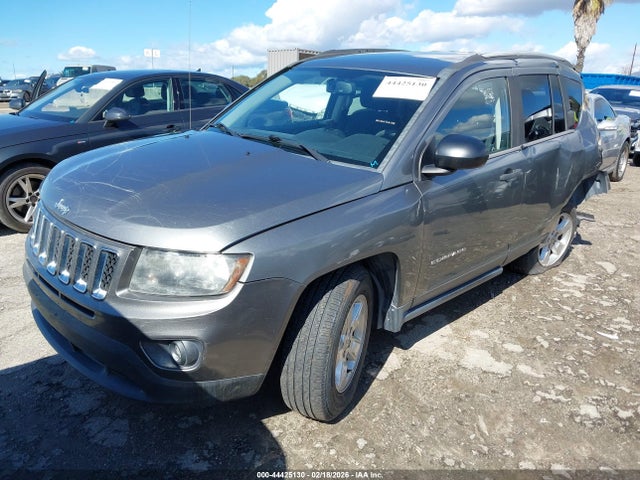 Jeep Compass Sport 2014 1C4NJCBA3ED547192 Image 2