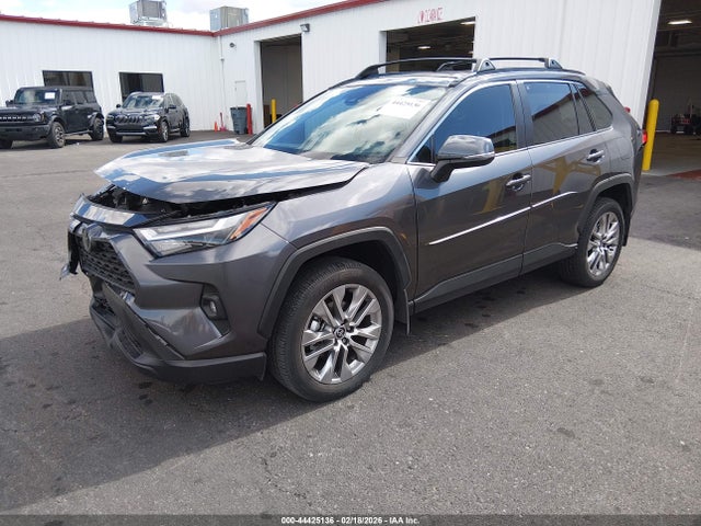 Toyota Rav4 Xle Premium 2024 2T3C1RFV8RC293318 Image 2