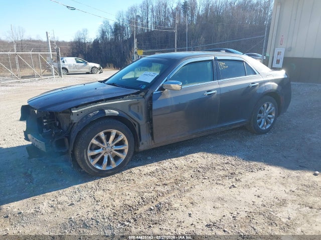 2016 CHRYSLER 300C 2C3CCAKG0GH182619 Photo 1